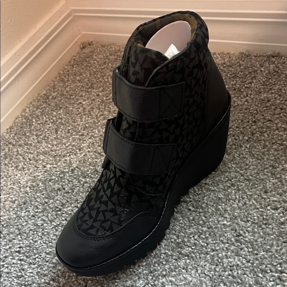 Stylish Black Wedge Sneakers